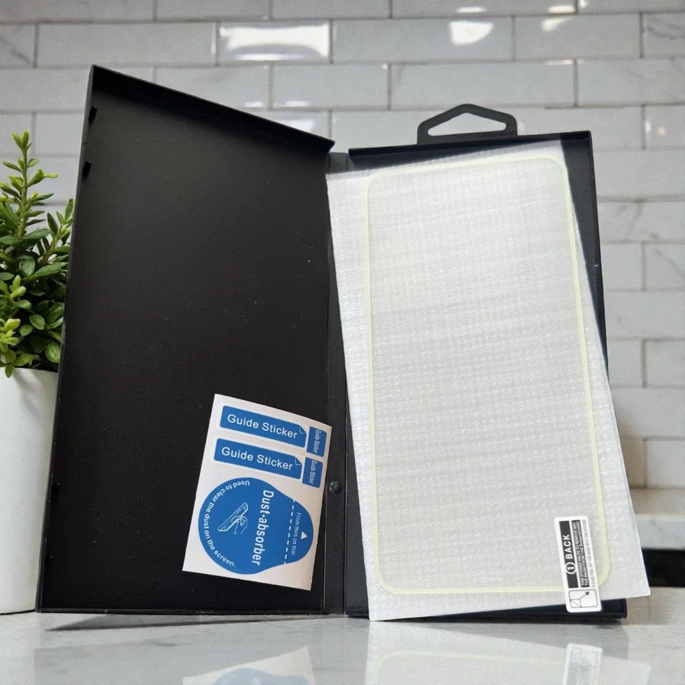 New Tempered Glass Screen Protector Glow in the Dark border iPhone‎ 11 Pro Max